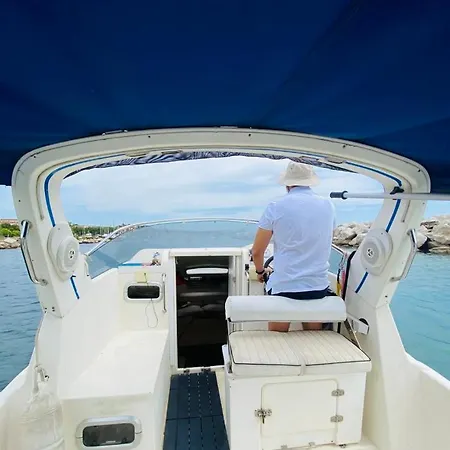 Bateau Le Ber'amar L'estaque بوتيل